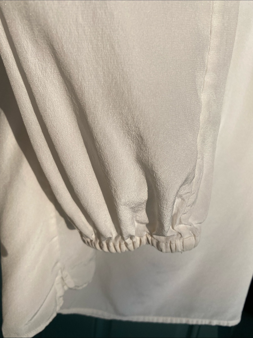Lilly Pulitzer White silk Elsa Smocked Yoke Blouse - Picture 3 of 6